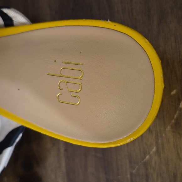 CAbi Bow Kitten Heel Mules - 7M - Picture 3 of 8